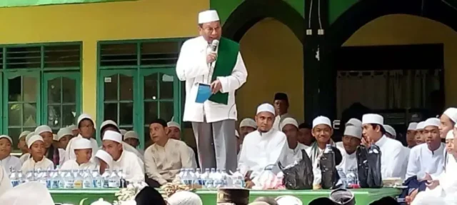 FAROUK : ISLAM ITU DAMAI DAN BUKAN TERORIS