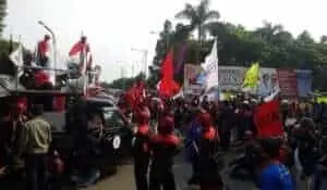 Mogok Nasional, Seribu Buruh Duduki di Kantor DPRD Kota Tangerang