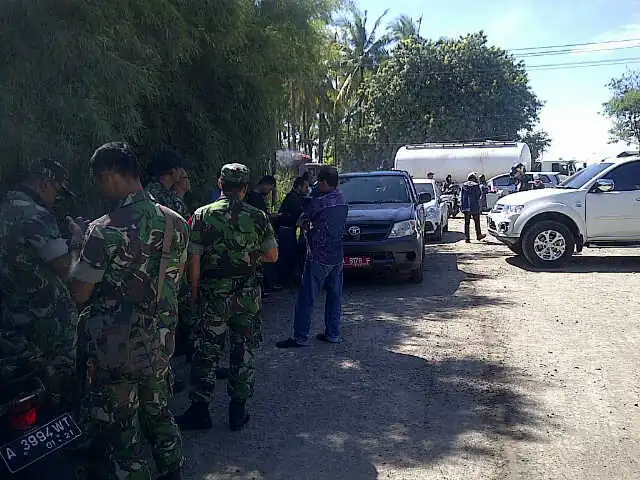 Enam Kepala Desa di Bojonegara Turun Ke Jalan Tuntut Perbaikan Jalan Rusak