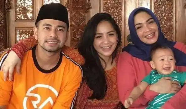 Ibunda Nagita Slavina Jatuh Sakit Disinyalir Karena Isu Perselingkuhan Raffi Ahmad