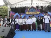 Jalan Sehat Sarungan Warnai Kegiatan Festival Al-Azhom