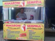 Makaroni Semprul, Cemilan Enak Bikin Ketagihan