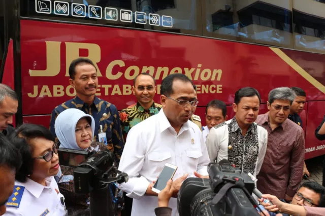 Bus JR Connexion Rute Jabodetabek Diresmikan di ITC Mangga Dua