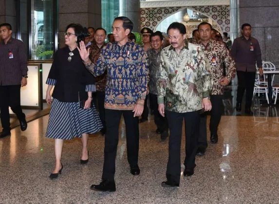 Datangi Bursa Efek, Presiden Jokowi: Manfaatkan Momentum Kepercayaan Pasar