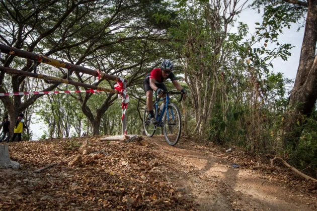 Fauzi Fannyla Ukir Prestasi Tercepat di Ajang Rhino X Triathlon