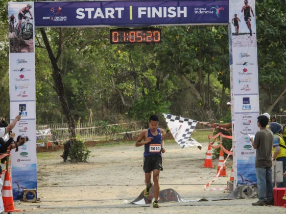 Hari Ke-2 Festival Pesona Tanjung Lesung, Kadis Pariwisata Banten Lepas Peserta Sunset Trail Run