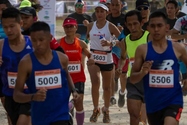 Hari Ke-2 Festival Pesona Tanjung Lesung, Kadis Pariwisata Banten Lepas Peserta Sunset Trail Run