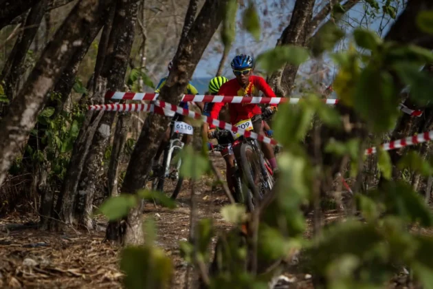 Rangkaian Rhino X-Tri Hari Kedua, Gubernur Banten Lepas Peserta MTB XCM, Balap Sepeda Lintas Alam