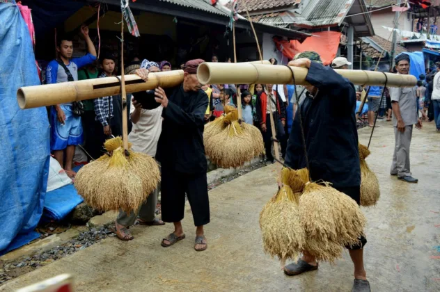 Sunatan Massal, Puncak Kemeriahan Seren Taun Kaolotan Cibadak