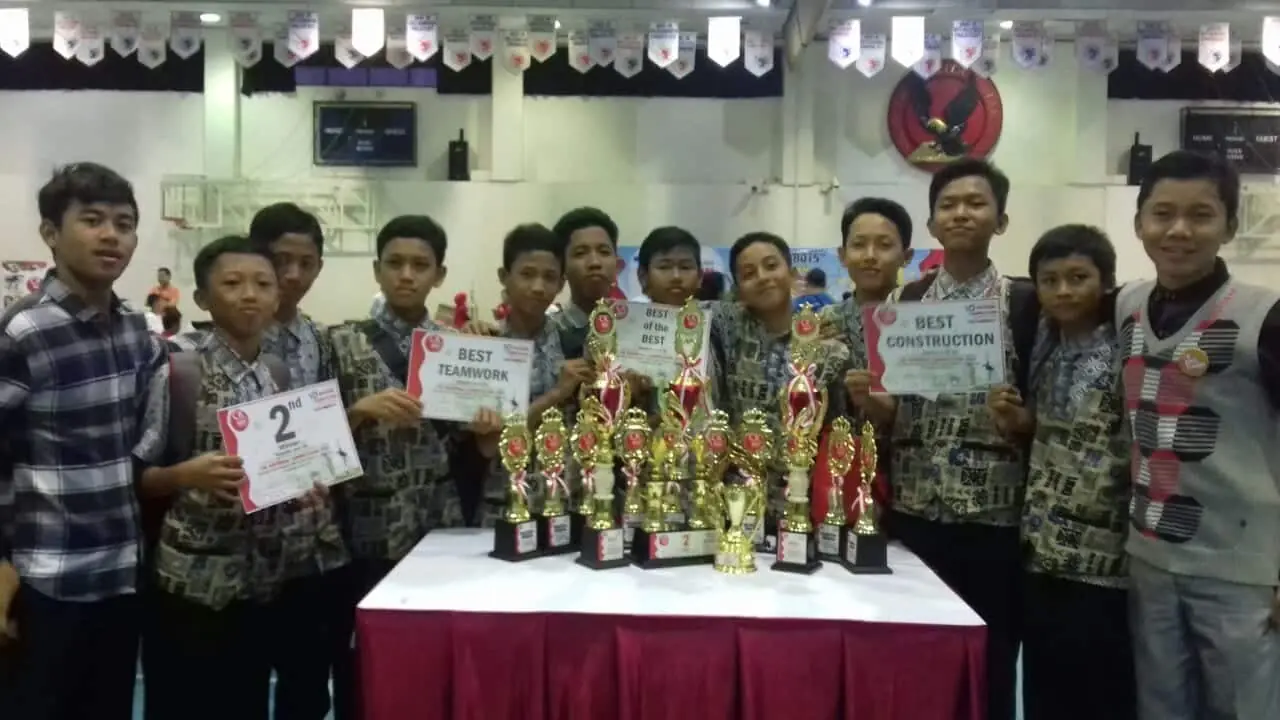 Ikuti Kompetisi Robotic Tingkat Nasional, Santri Ponpes Assa’adah Sabet Juara Best of The Best