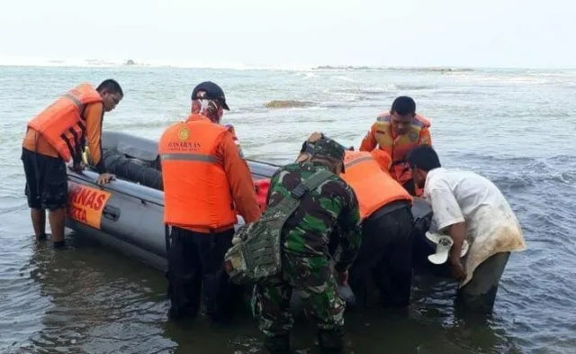 TIM SAR Belum Temukan Kru Film Tenggelam di Pantai Bidur Lebak