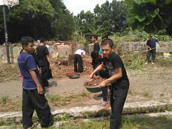 Sambut Hari Sumpah Pemuda, Warga Ciledug Indah Adakan Kerja Bakti