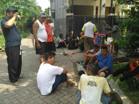 Sambut Hari Sumpah Pemuda, Warga Ciledug Indah Adakan Kerja Bakti