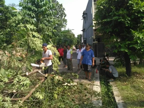 Sambut Hari Sumpah Pemuda, Warga Ciledug Indah Adakan Kerja Bakti