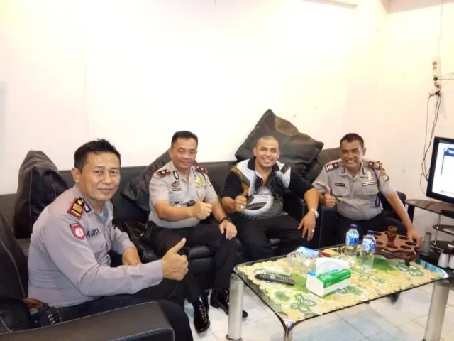 Jajaran Polsek Ciledug Sambangi Tokoh Masyarakat Kelurahan Cipadu