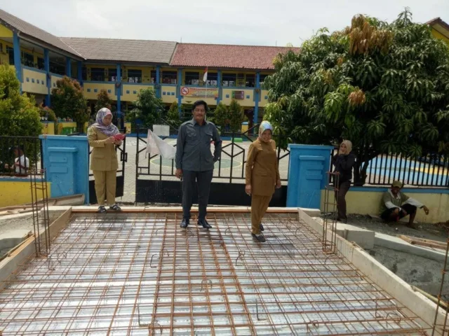 Atas Usulan Warga dan Dukungan Anggota DPRD, Kini Depan SDN Jurumudi Baru Dibangun Jembatan Beton