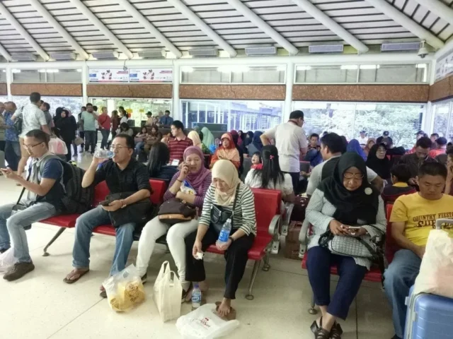 94 Penerbangan di Bandara Soetta Dibatalkan Terkait Letusan Gunung Agung