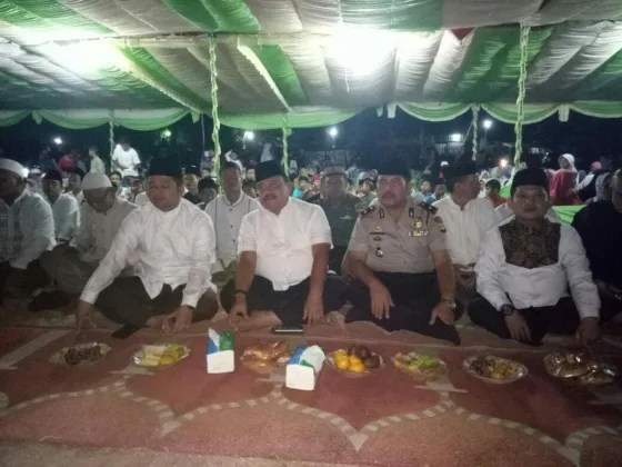 Di Atas Panggung PHBI Maulid Nabi Muhammad SAW, Kapolsek Karawaci Sampaikan Bahaya Narkoba