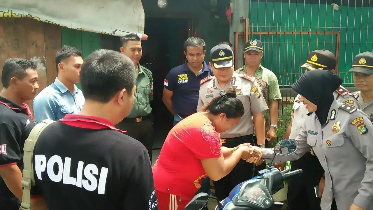 Rasa Haru dan Gembira Selimuti Perasaan Korban Curanmor, Saat Polisi Kota Tangerang Kembalikan Motornya