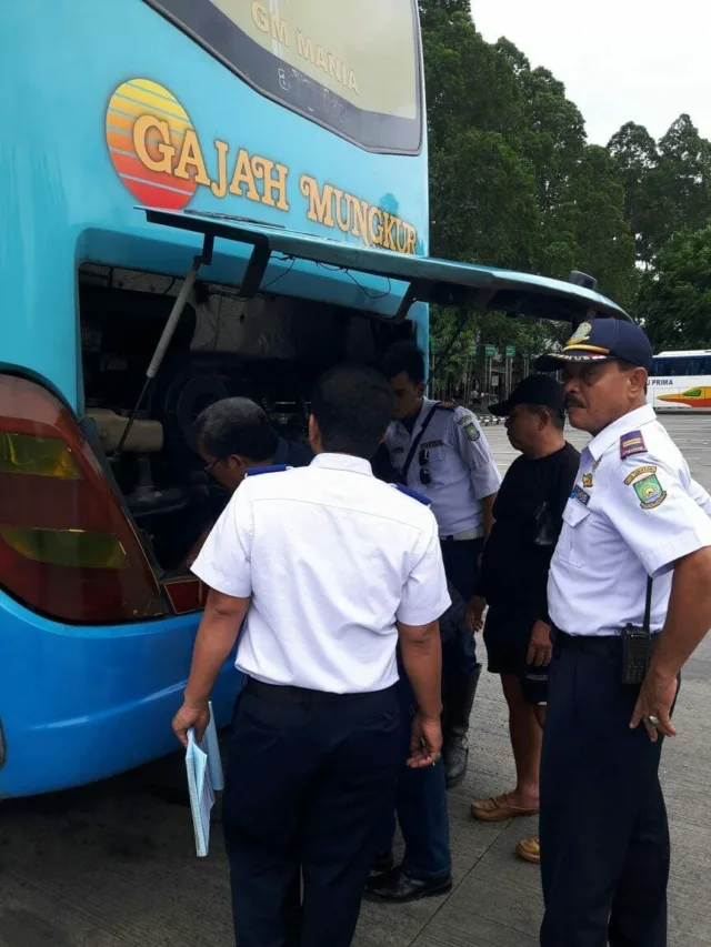 Disub Gelar Razia, Sejumlah Angkutan Umum di Kota Tangerang Tak Layak Jalan Jelang Libur Natal