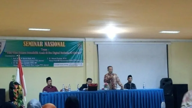 Institut PTIQ Jakarta Gelar Seminar Pendidikan Nasional di Era Digital