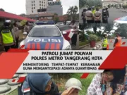 Kaum Pria Shalat Jumat, Polwan Cantik Berpatroli Mengayomi Warga Kota Tangerang