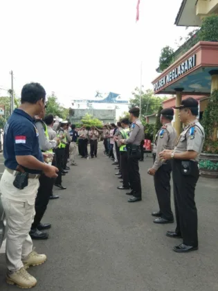 Suasana Haru dan Penuh Keakraban Sambut Apel Pengantar Tugas Wakapolsek Neglasari