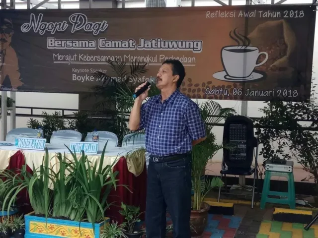 Perkuat Sinergitas, Camat Jatiuwung Ajak Ngopi Bareng Bersama Masyarakat