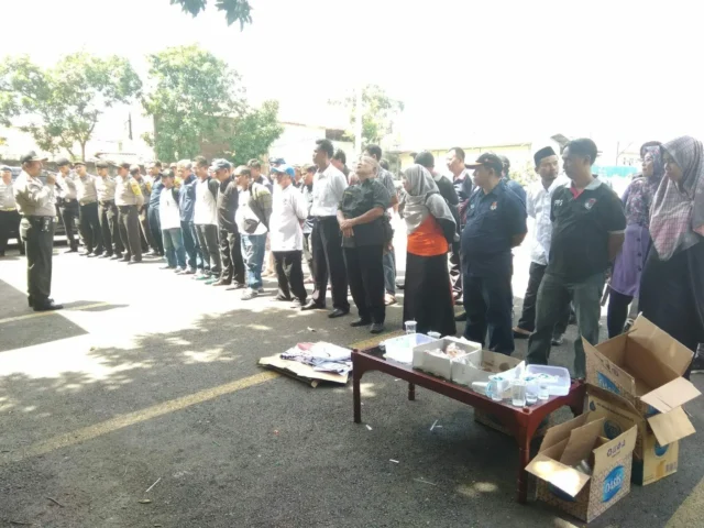 PPK dan Polsek Karawaci Gelar Simulasi Pemungutan Suara Pilkada 2018