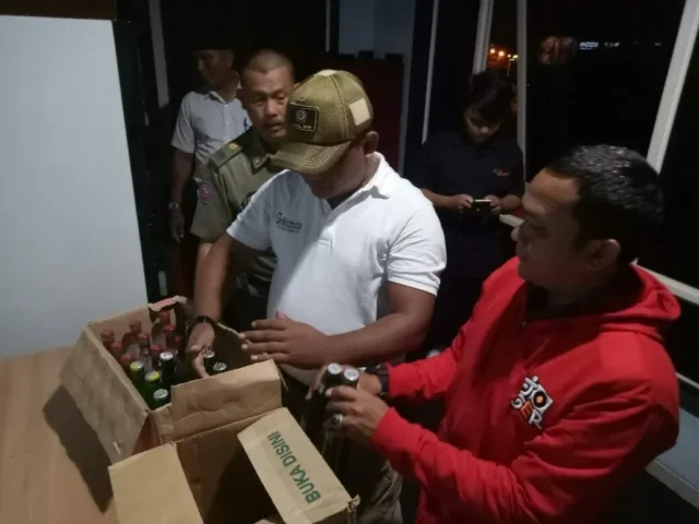 Dibekingi Oknum Kafe Sahara Jual Miras, Tim Kalongwewe Gakumda Sita 144 Botol