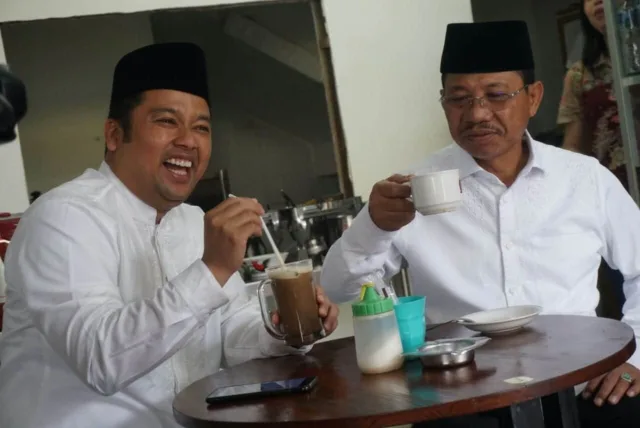 Arief-Sachrudin Mengawali Blusukan Seruput Kopi di Pasar Lama 