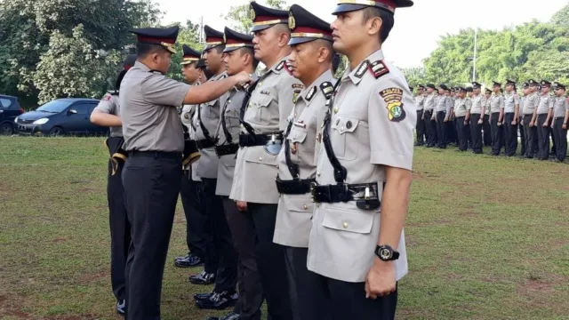 Upacara Sertijab di Polres Tangerang Selatan Sejumlah Kasat dan Kapolsek Diganti