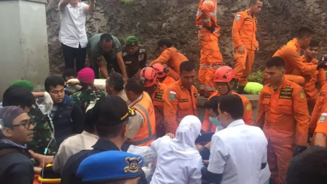 Dyanti Meninggal Dunia Akibat Longsor di Bandara Soetta