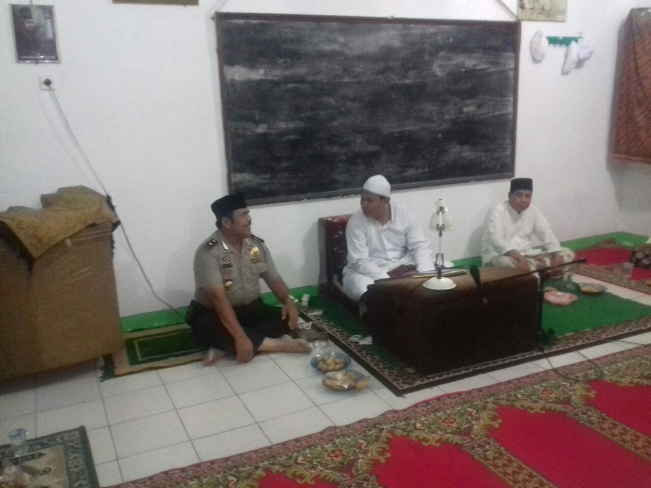 Kapolsek Karawaci Sambangi Ponpes Darurrohman Kota Tangerang