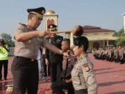 Lepas Purna Bakti Polri di Polda Banten Dihiasi Tradisi Pedang Pora