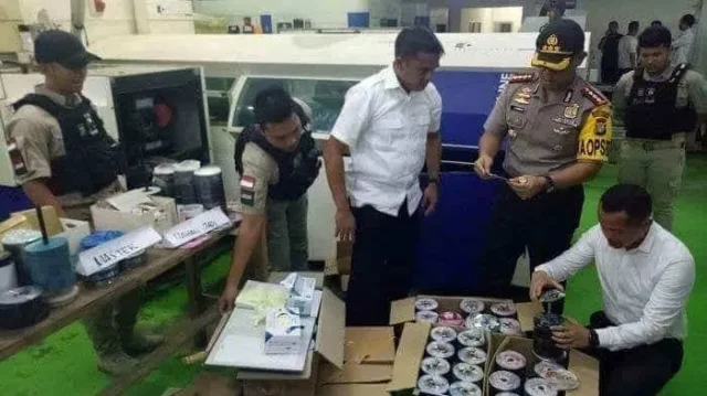 Ribuan Keping DVD Bajakan Diamankan Polrestro Tangerang