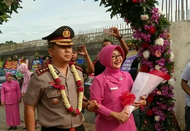 Pisah Sambut Kapolres Tangerang Selatan Berlangsung Haru