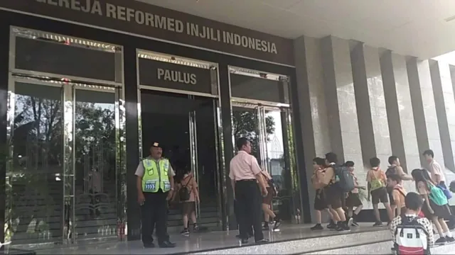 Kapolsub Sektor Palem Semi Lakukan Pengamanan Giat Paskah Pelajar Se - Tangerang Raya