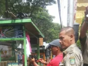 Puluhan PKL di Kawasan Pendidikan Cikokol Ditertibkan Satpol PP