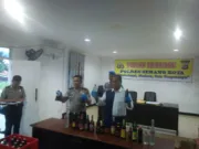 Jelang Ramadhan, Polres Serang Kota Berhasil Mengamankan Ribuan Botol Miras dan Puluhan Dirijen Miras Oplosan