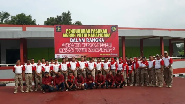 Peringati Hari Kebangkitan Nasional, Napi Rutan Klas I Jambe Tangerang Gelar Kerja Bakti Ganti Cat Merah Putih