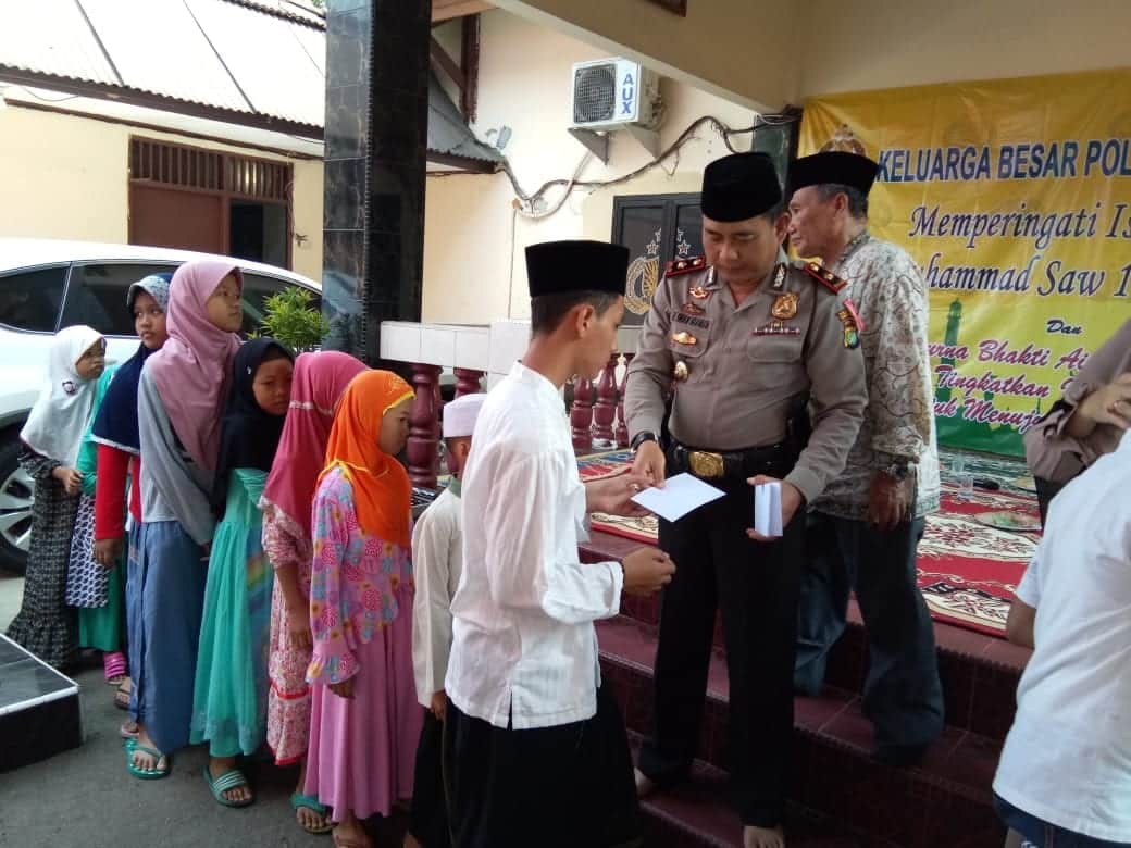 Lepas Purna Tugas Anggota, Polsek Batu Ceper Peringati Isra Miraj dan Santunan Anak Yatim