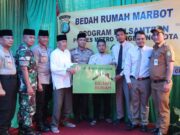 Tembak Hati Masyarakat, Kapolrestro Tangerang Kota Bedah Rumah Marbot Masjid