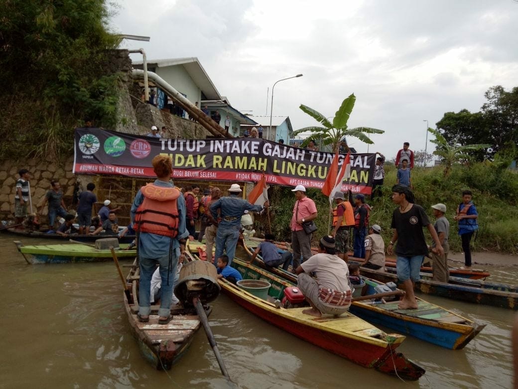 Personil Polsek Jatiuwung Lakukan Pengamanan Aksi Ujuk Rasa