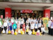 Bappeda Kota Tangerang Ajak Anak Yatim dan Dhu’afa Shopping Bareng di Supermarket