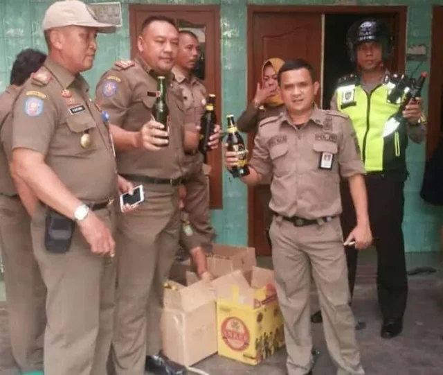 Satpol PP Grebek Kios Miras, Pemilik Langsung Diajukan ke Sidang Tipiring