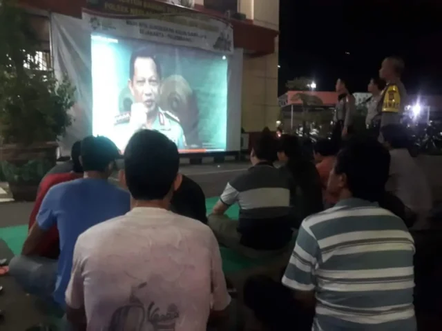 Polsek Batu Ceper Putar Film Sosialisasi Asian Games 2018 Sebelum Nobar Final Piala Dunia 2018