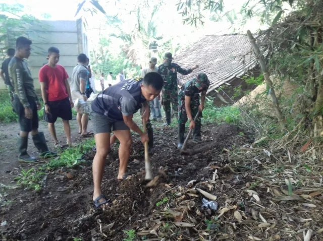 TMMD Reguler ke-102 Kodim 0510/Trs Bantu Bangkitkan Ekonomi Masyarakat