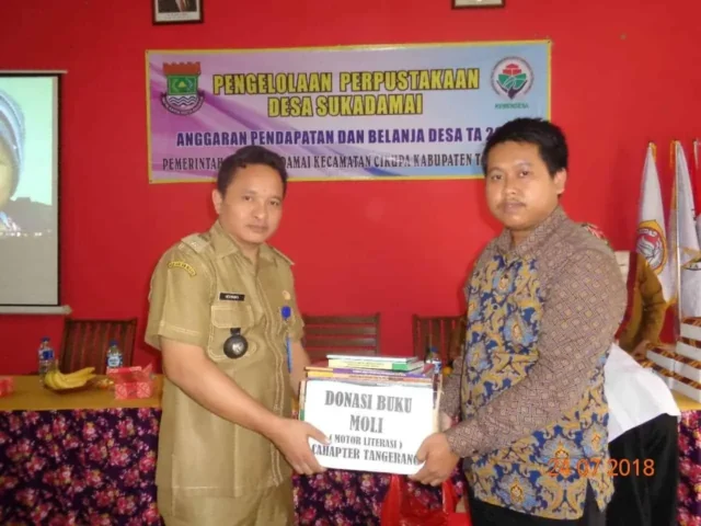 Gandeng Pegiat Literasi, Kepala Desa Sukadamai Gelar Kegiatan Pembinaan Perpustakaan Desa