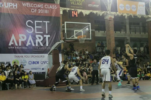 Garuda Bandung Menutup UPH Festival 25 dalam Basketball Exhibition